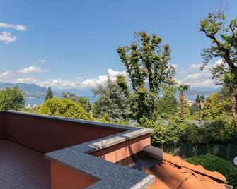 2 bedroom beautiful apartment in Stresa - Stresa - Balcony