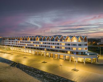 Radisson Blu Grand Hotel & Spa, Malo-Les-Bains - Dünkirchen - Gebäude