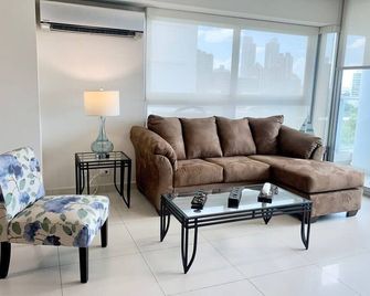 Blue Home I Spacious 1 Bed with Park View Parkside - Panama Stadt - Wohnzimmer