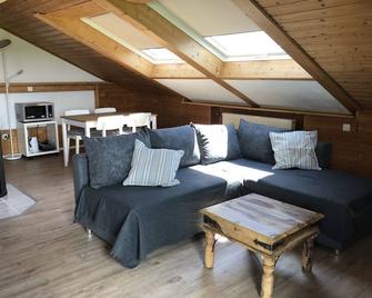 Ferienwohnung Nimscholz - Chieming - Living room