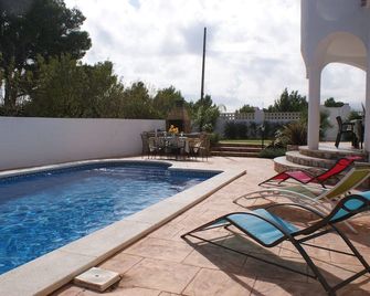 Magnificent villa, private pool, garden, wifi AACC Ideal for families with pets - L'Ametlla de Mar - Piscine