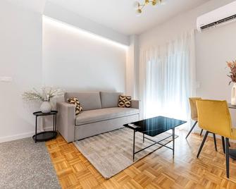 Phaedrus Living: Luxury Flat Panormou - Atenas - Sala de estar