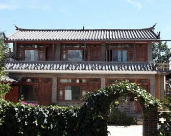 Lijiang Baisha There International Youth Hostel - Lijiang - Building