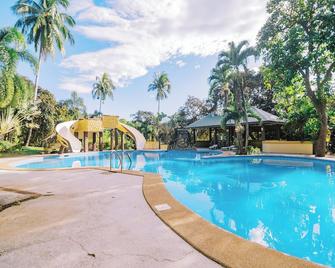 Vista Venice Resort - Morong - Piscina