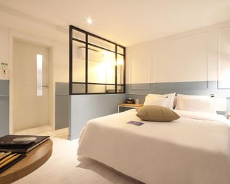 Pohang Yaja Pohang Passengers Terminal Branch - Pohang - Bedroom