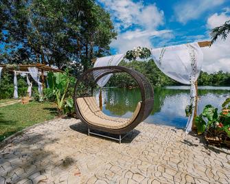 Almost Heaven Lake Resort by Cocotel - Cavinti - Patio