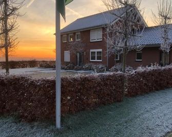 Luxury Villa in Megchelen With Sauna - Voorst Oude IJsselstreek - Outdoors view