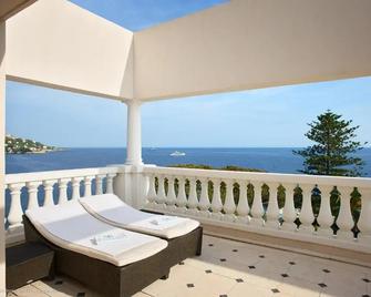 Cap Estel - Eze - Balcón