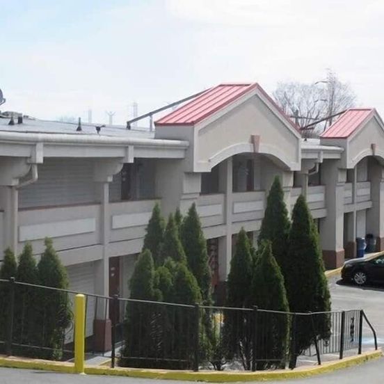 Building view of Red Carpet Inn - New Brunswick