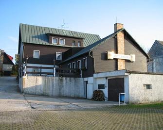 Hotel-Penzion Johanka - Loučná - Edificio