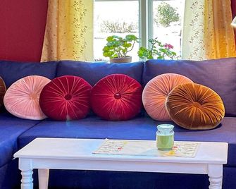 4 Person Holiday Home In Arboga-By Traum - Arboga - Huiskamer