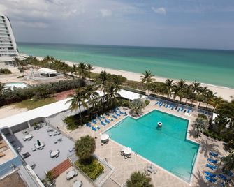 Sherry Frontenac Oceanfront - Miami Beach - Piscina