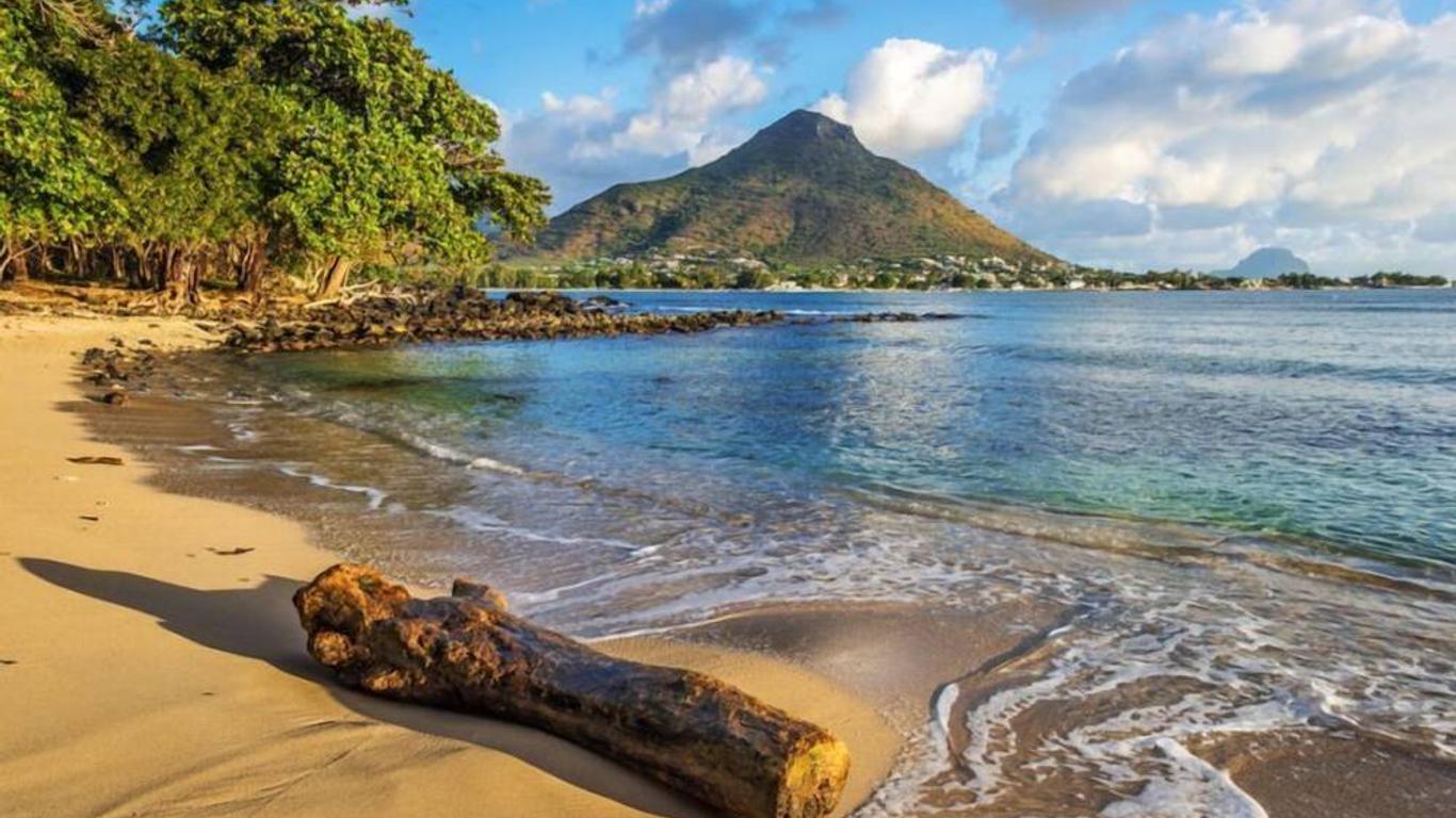 Cap Ouest by Dream Escapes