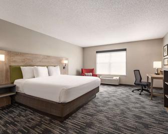 Country Inn & Suites by Radisson, St Cloud E, MN - St. Cloud - Bedroom