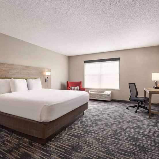 Bedroom view of Country Inn & Suites by Radisson, St Cloud E, MN