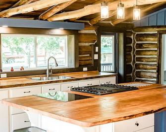 Recently renovated mountaintop cabin! - Pearisburg - Cocina