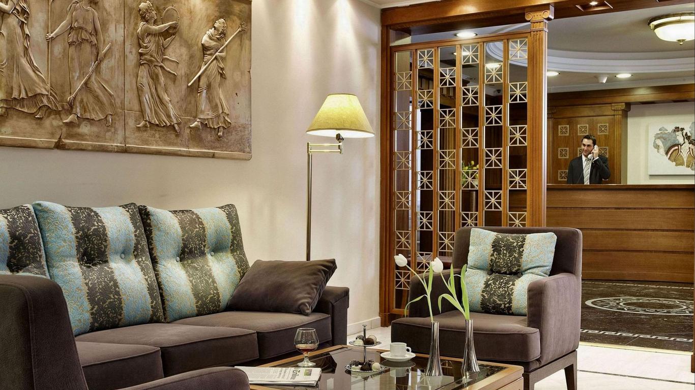 Ava Hotel & Suites