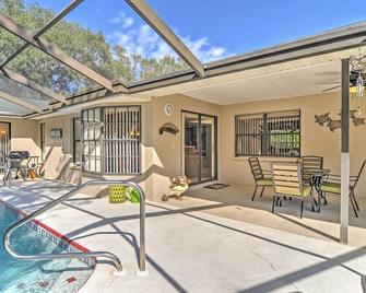Pristine Spring Hill House w/ Private Pool & Lanai - Spring Hill - Patio