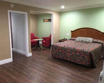American Inn & Suites Lax - Inglewood - Bedroom