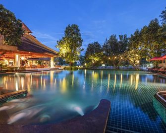 ראטילנה על הנהר ריזורט וספא - צ'אנג מאי - בריכה