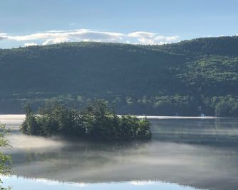 Tea Island Resort - Lake George - Outdoors view