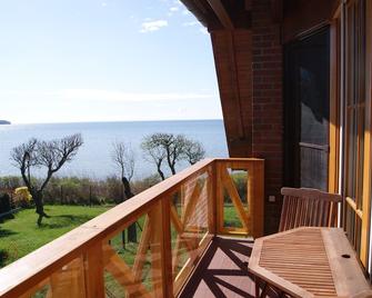 Very Nice Luxury Home With Complete View At The Baltic Sea And The Island Vilm - Putbus - Balkon