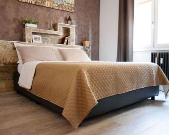 Damiva - Roma - Habitación