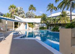 Grand Cayman Tranquility at its Best! - North Side - Pool
