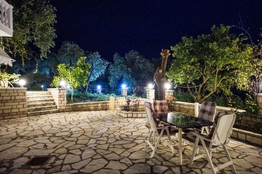 Kanali Village Parga - פארגה - פטיו