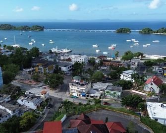 Hotel Restaurant Chino - Samana - Buiten zicht