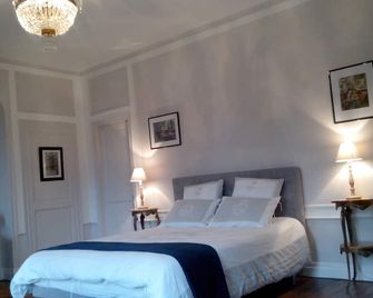 Chambres d'hôtes La Bourbelle - Fontenay-Trésigny - Schlafzimmer