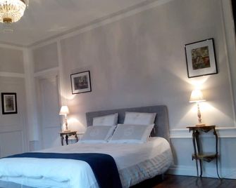 Chambres d'hôtes La Bourbelle - Fontenay-Trésigny - Bedroom