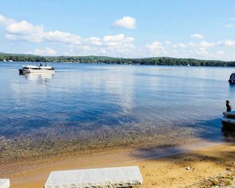Winnisquam Lake Inn - Tilton