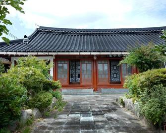 Namwon Sugokdang Hanok Stay - Namwon - Edificio