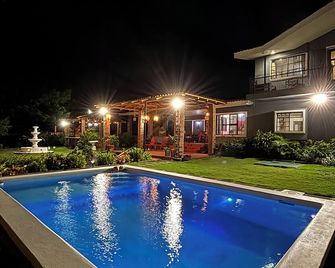 Beautiful Peaceful Waterfront Home in Granada, Nicaragua - Granada - Piscina