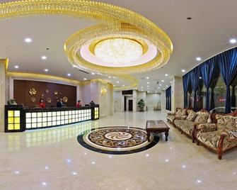 Dandong Riverside International Hotel - Dandong - Lobby