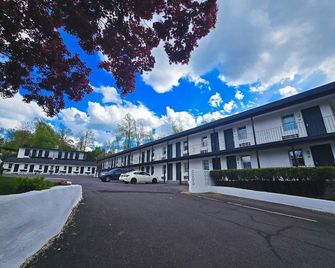 Penn Lodge Hotel & Suites Philadelphia - Bensalem - Feasterville-Trevose - Gebäude
