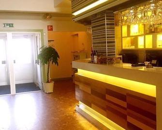 Skulesjön Hotell - Bjästa - Recepción