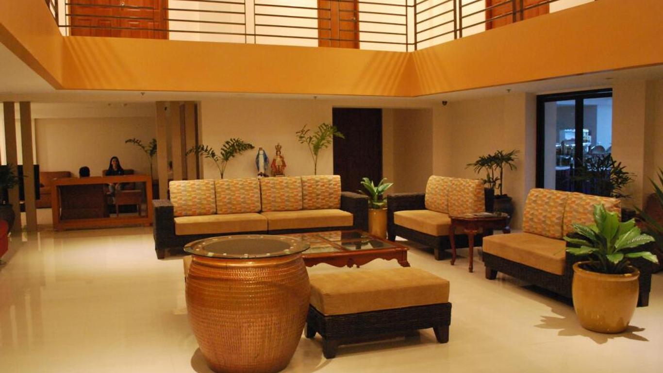 Royal Suites Condotel