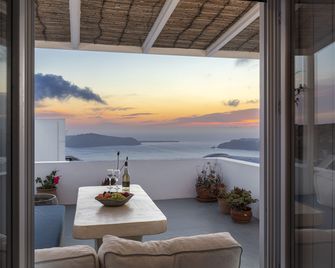 The Nook - Imerovigli - Balcón