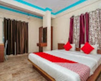 Hotel Paras Una - Una - Bedroom