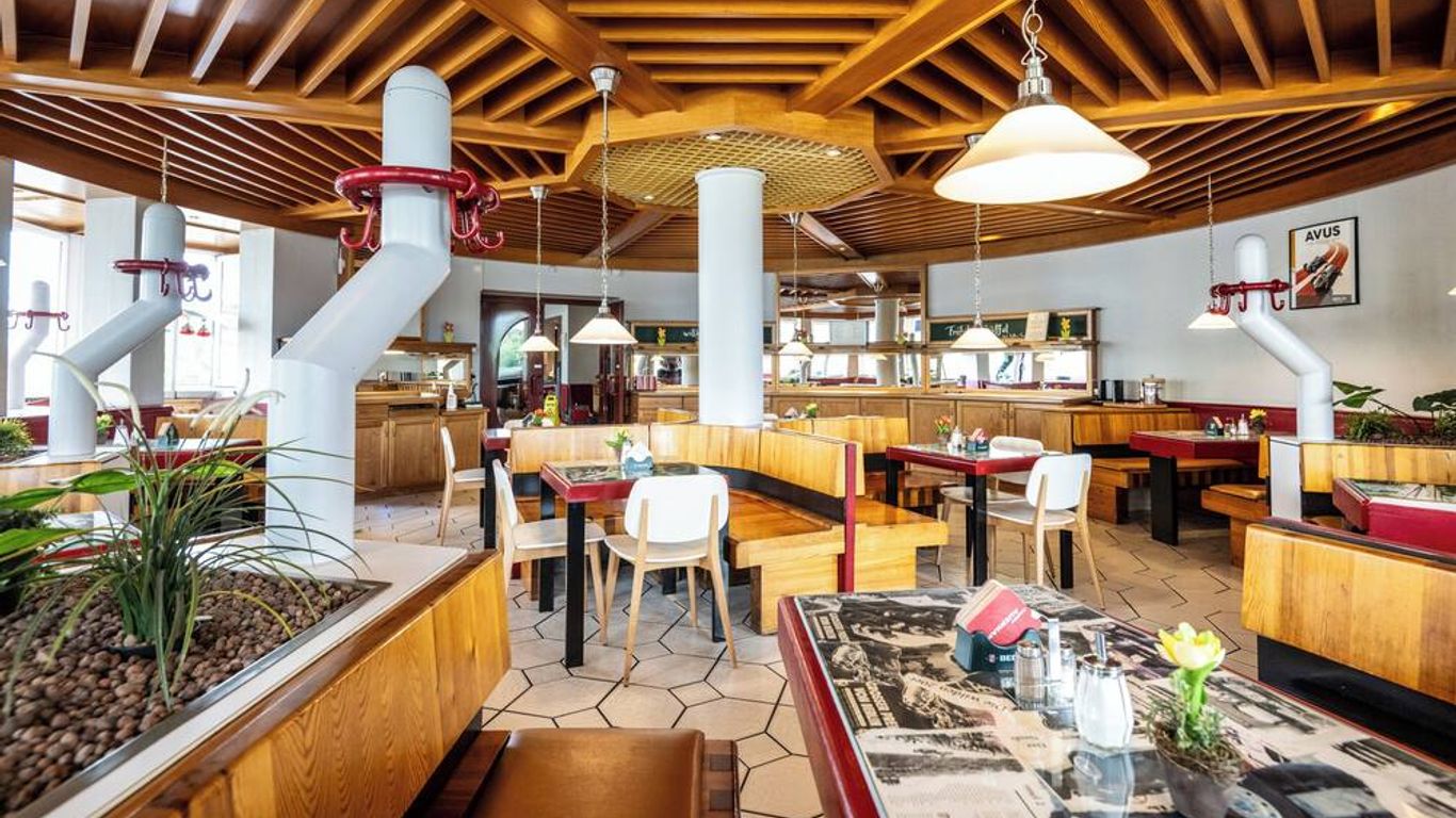 Hotel Und Rasthof Avus