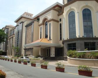 6c Sarasota 4 Residential Resort - Manila - Edificio