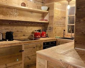 Rascard Monterosa - Champoluc - Kitchen