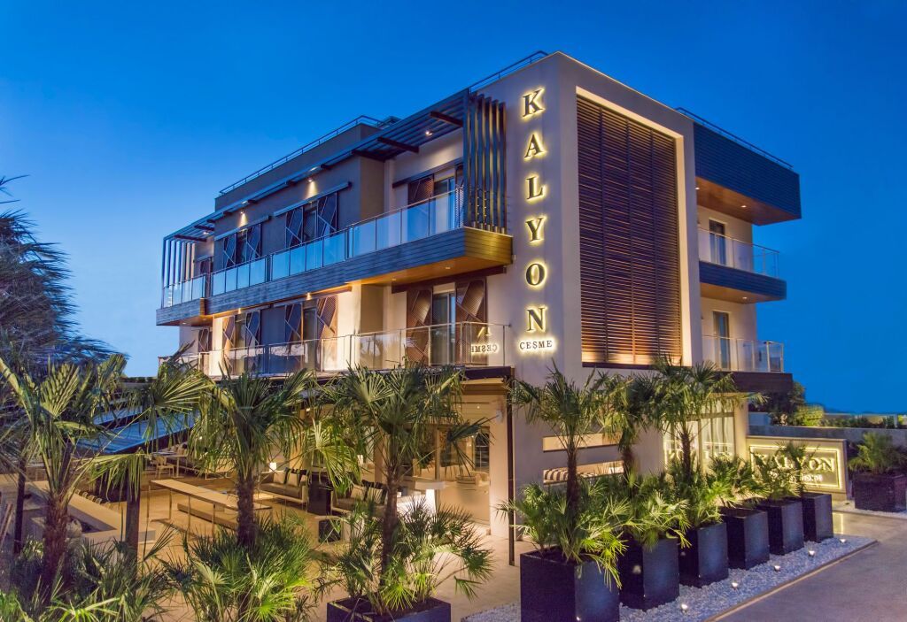 Kalyon Cesme - צזמה - בניין