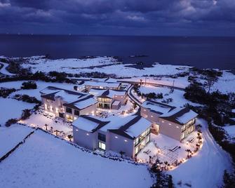 Ocean Square Resort - Seogwipo - Edificio