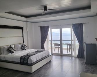 Manarra Sea View Resort - Puerto Galera - Schlafzimmer