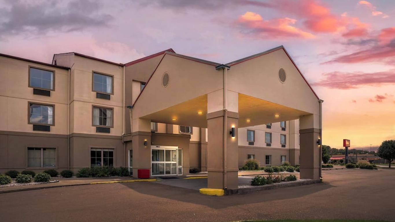 Red Roof Inn & Suites Vicksburg