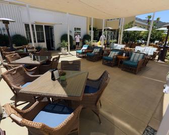 The Pavilion Hotel - Avalon - Patio