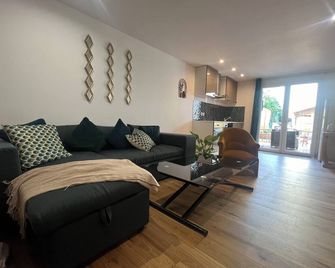 Le Cocon Du Rez De Jardin - Villetaneuse - Wohnzimmer